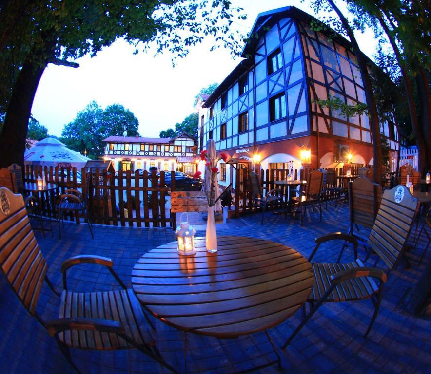 Hotel Camelot Szczawno-Zdroj Exterior foto