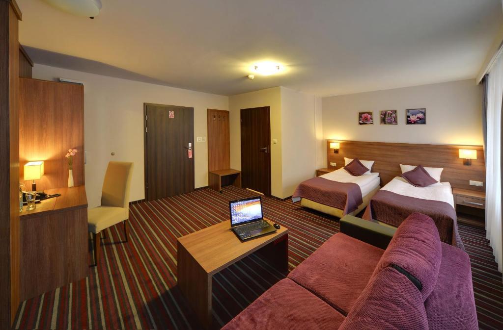 Hotel Camelot Szczawno-Zdroj Exterior foto
